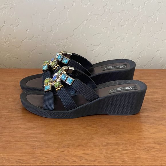 Grandco Sandals 6 Black Blue Green Crystals 3 Strap Slide Wedge - Picture 6 of 11